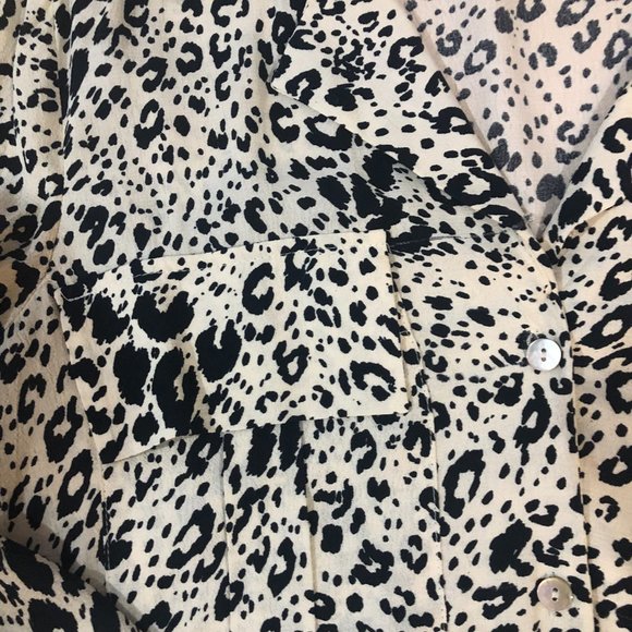 Zara Animal Print Blouse with front pockets - Size M - Picture 6 of 6